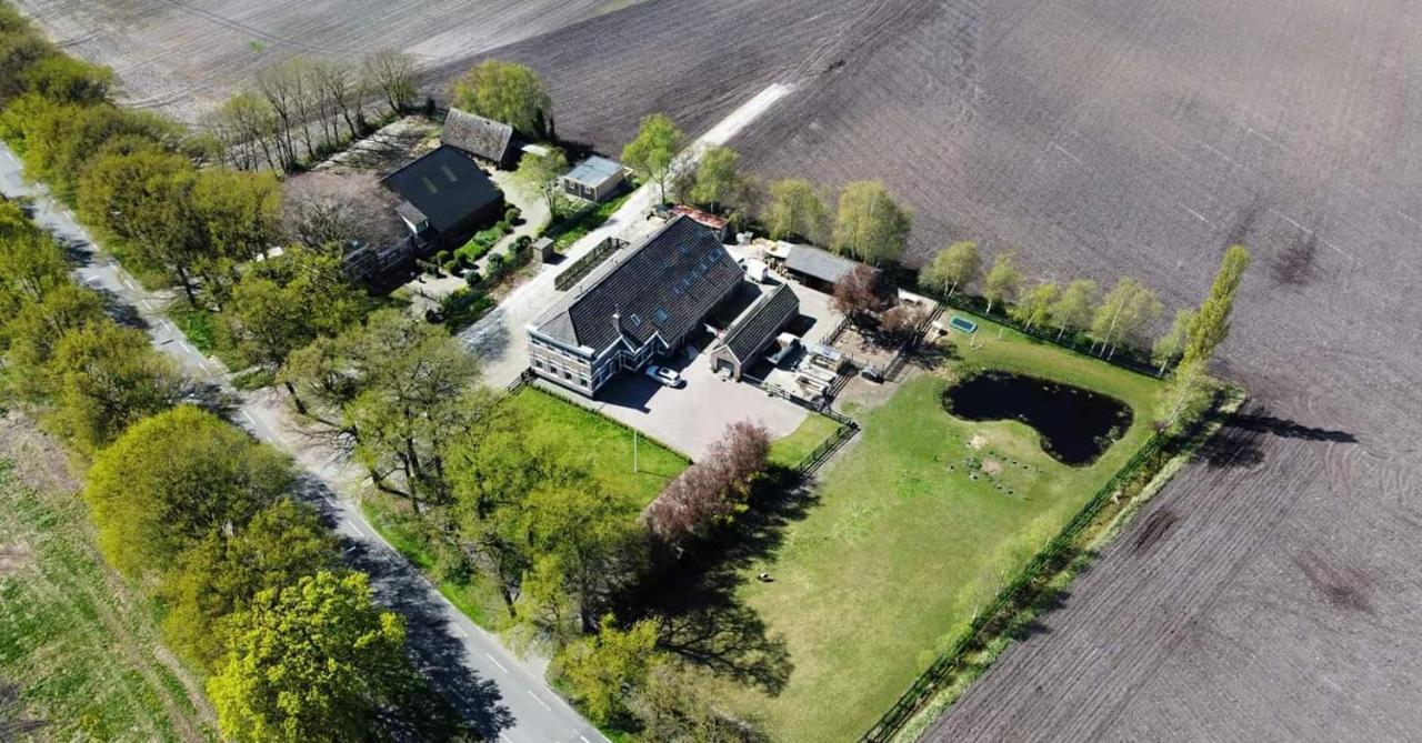 Hoeve de Peel Erica Buitenkant foto